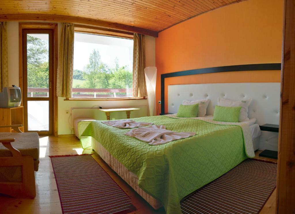 Hotel Paradise Place Kalofer Bilik gambar